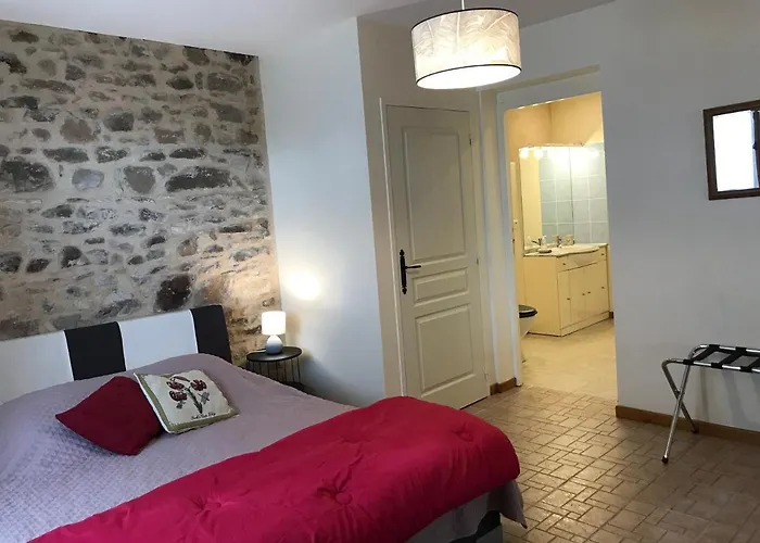 & D'hotes Peyrecout Bed and Breakfast 3*