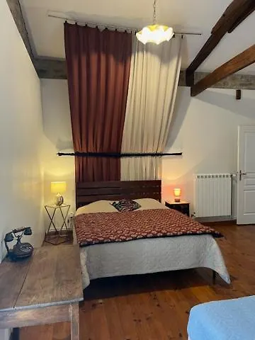 Bed and Breakfast & D'hotes Peyrecout 3*