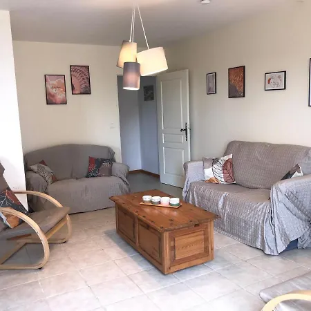 & D'hotes Peyrecout Bed and breakfast