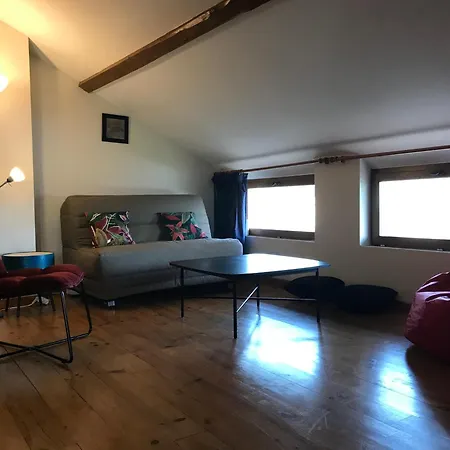 & D'hotes Peyrecout فندق مبيت وإفطار 3*