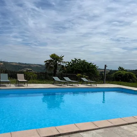 & D'hotes Peyrecout Bed and breakfast Laparrouquial