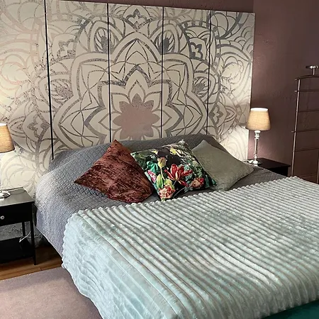 Gîtes&chambres D'hôtes Peyrecout 3* Laparrouquial