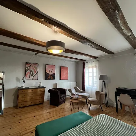 & D'hotes Peyrecout Bed & Breakfast 3*