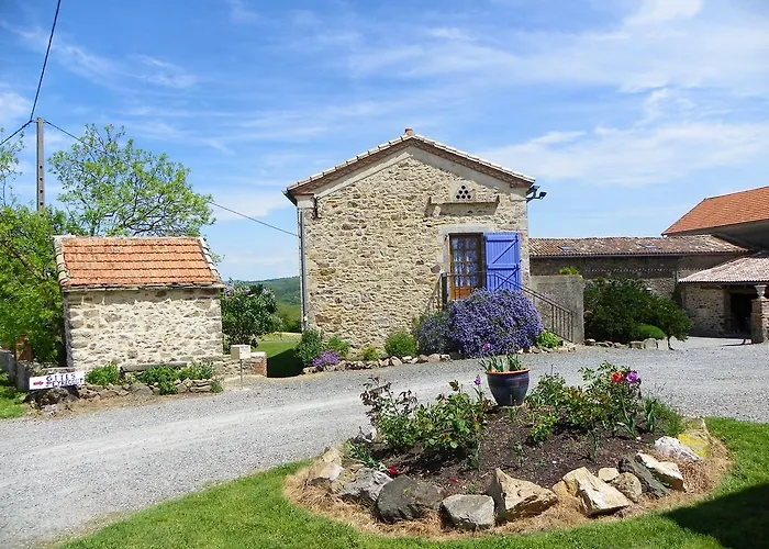 & D'hotes Peyrecout Bed and Breakfast 3*