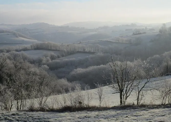 & D'hotes Peyrecout Bed & Breakfast 3*